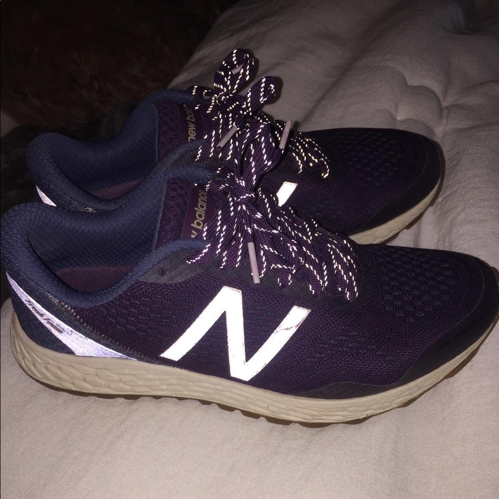 New Balance tennis shoes